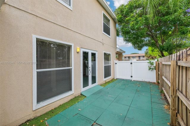 204 N D St, Lake Worth, FL 33460