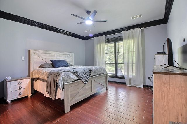 18011 Pierside Ln, Prairieville, LA 70769