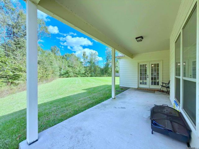 18011 Pierside Ln, Prairieville, LA 70769