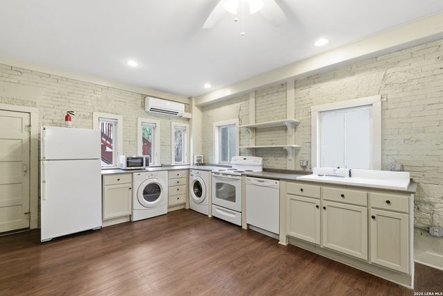 505 Belknap B, San Antonio, TX 78212