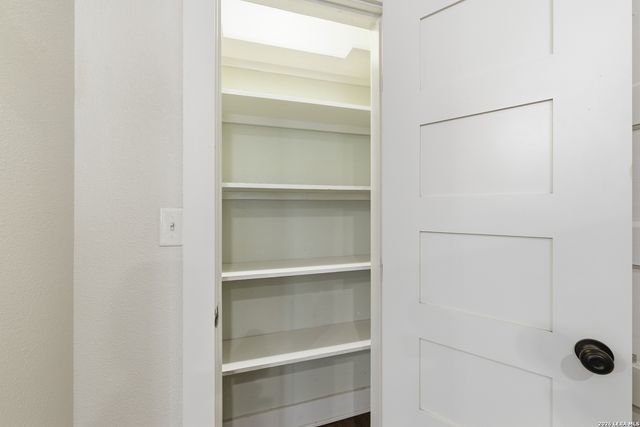 505 Belknap B, San Antonio, TX 78212