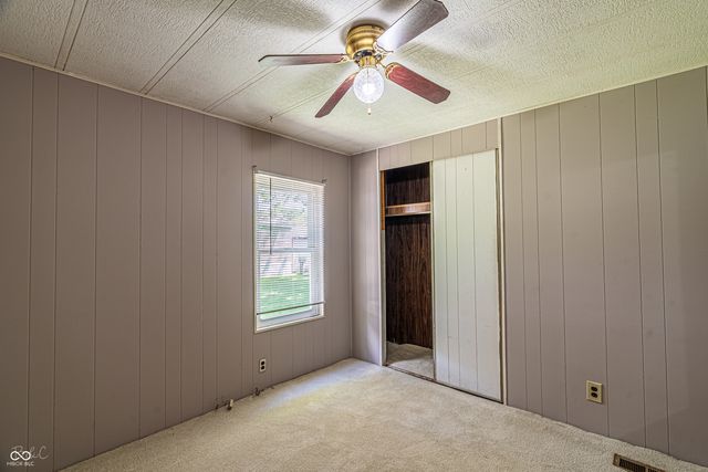 363 Gentlemen Place, Cloverdale, IN 46120