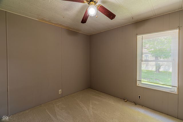 363 Gentlemen Place, Cloverdale, IN 46120