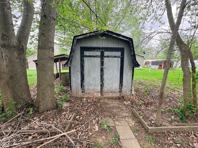 363 Gentlemen Place, Cloverdale, IN 46120