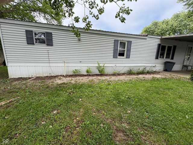 363 Gentlemen Place, Cloverdale, IN 46120