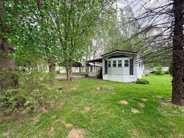 363 Gentlemen Place, Cloverdale, IN 46120