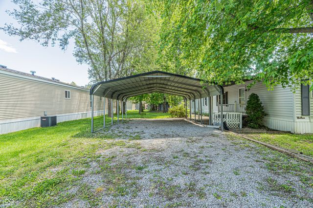 363 Gentlemen Place, Cloverdale, IN 46120