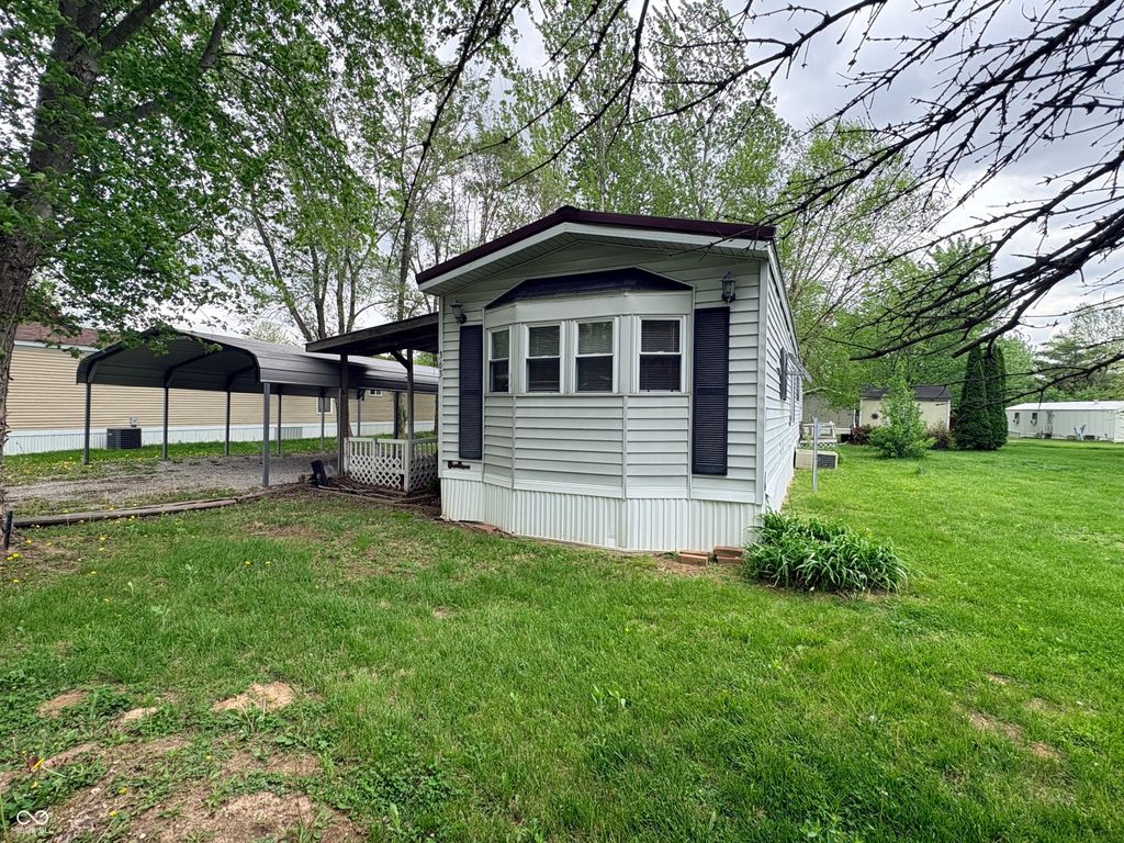 363 Gentlemen Place, Cloverdale, IN 46120