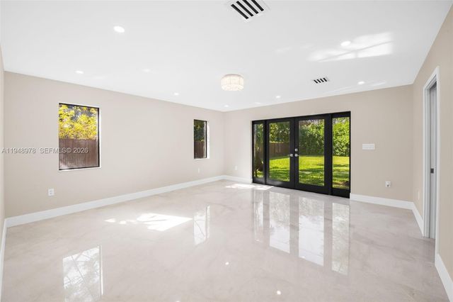 12820 SW 83rd Ct, Pinecrest, FL 33156