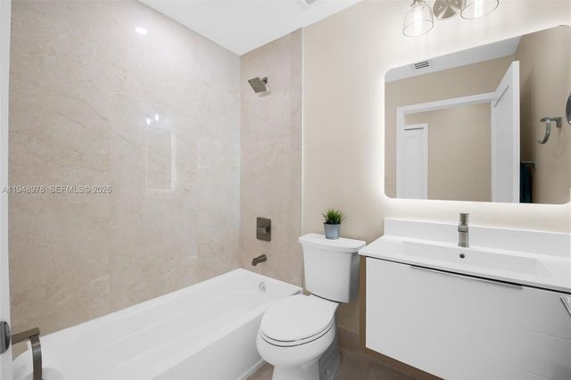 12820 SW 83rd Ct, Pinecrest, FL 33156