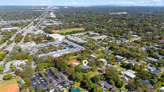 12820 SW 83rd Ct, Pinecrest, FL 33156