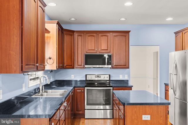 16 WHIPPOORWILL DR, Palmyra, PA 17078