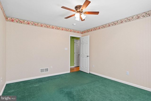16 WHIPPOORWILL DR, Palmyra, PA 17078