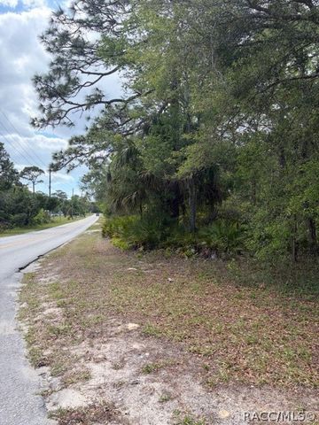 3136-3234 N Holiday Drive, Crystal River, FL 34428