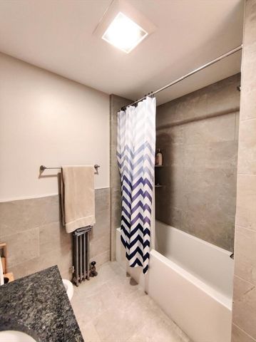 50 Follen St 301, Cambridge, MA 02138