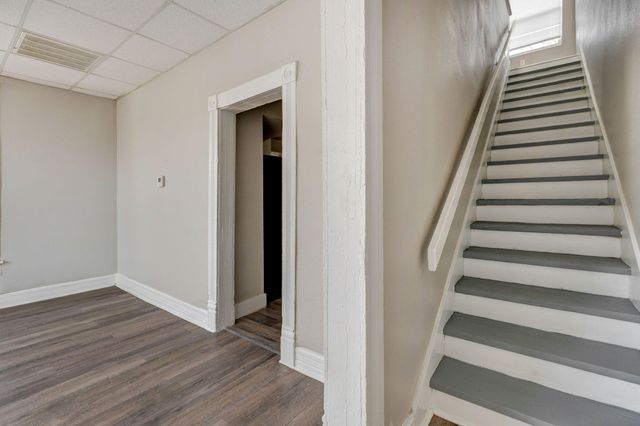 922 N Prospect Avenue, Springfield, MO 65802