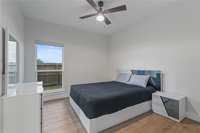 6117 S Oso Pkwy, Corpus Christi, TX 78414