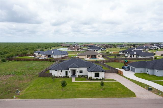 6117 S Oso Pkwy, Corpus Christi, TX 78414