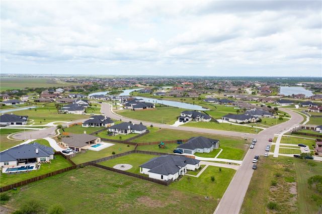 6117 S Oso Pkwy, Corpus Christi, TX 78414