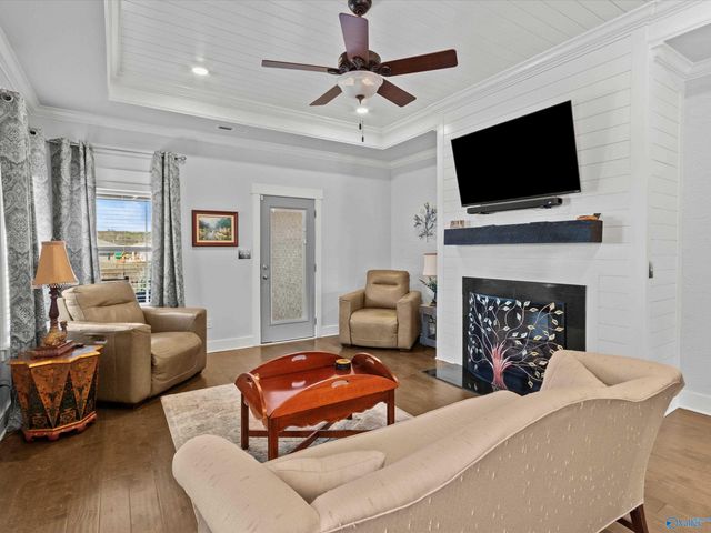 21995 Natures Cove Drive, Athens, AL 35613