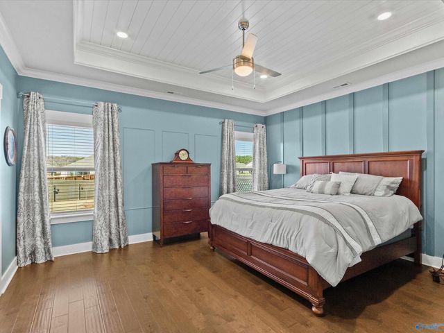 21995 Natures Cove Drive, Athens, AL 35613