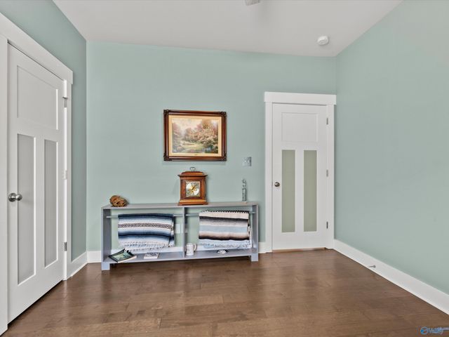 21995 Natures Cove Drive, Athens, AL 35613