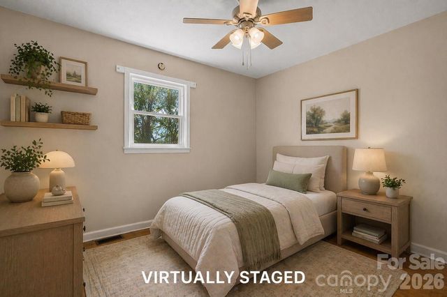 2525 Old Trenton Place, Lenoir, NC 28645