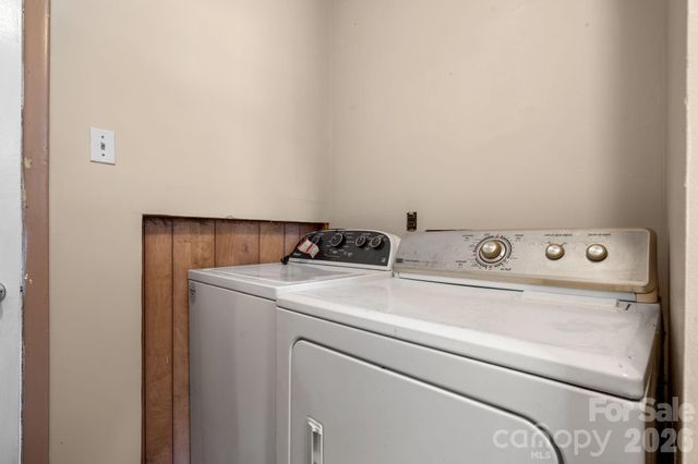 2525 Old Trenton Place, Lenoir, NC 28645