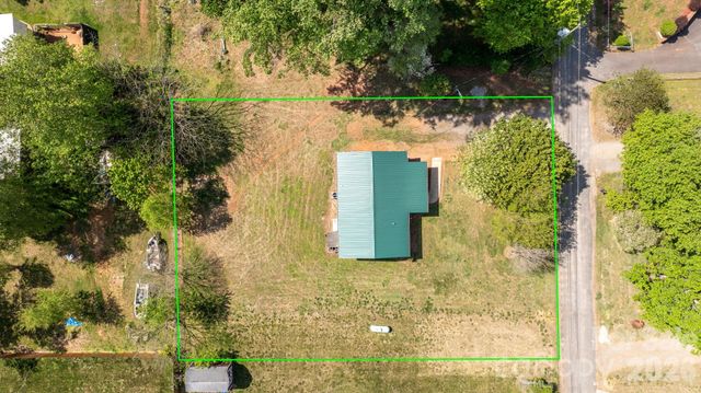 2525 Old Trenton Place, Lenoir, NC 28645