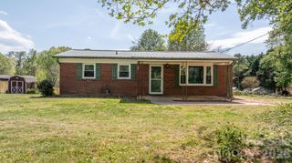 2525 Old Trenton Place, Lenoir, NC 28645