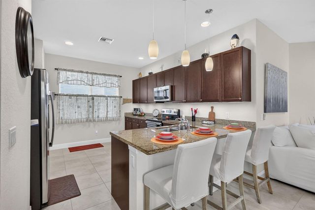 2415 NW Padova Street, Port St. Lucie, FL 34986