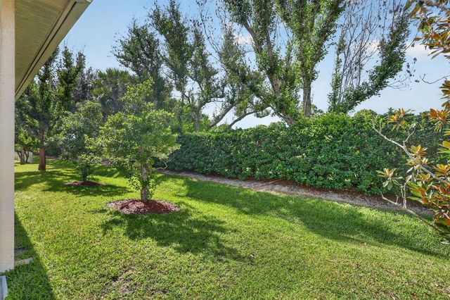 2415 NW Padova Street, Port St. Lucie, FL 34986