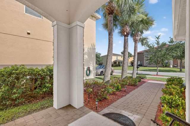2415 NW Padova Street, Port St. Lucie, FL 34986