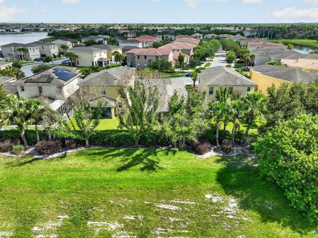 2415 NW Padova Street, Port St. Lucie, FL 34986