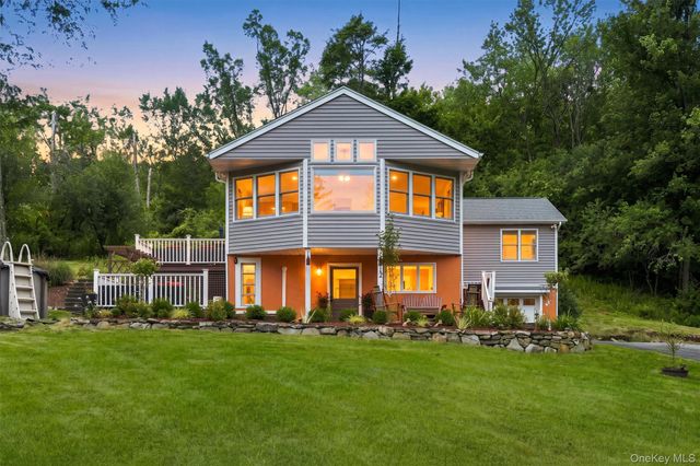 412 Laroe Road, Chester, NY 10918