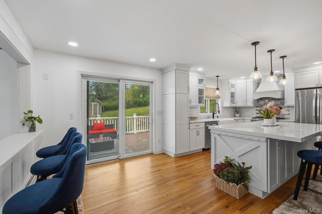 412 Laroe Road, Chester, NY 10918