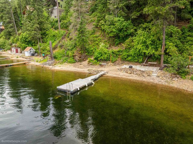 3994 N Cedar Bay Rd, Loon Lake, WA 98148