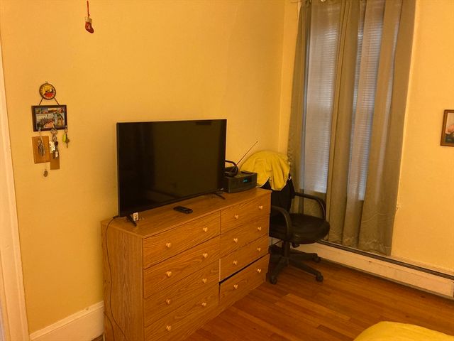 1734 Commonwealth Ave 4, Boston, MA 02135