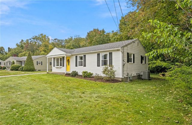 248 Knollwood Drive, Woonsocket, RI 02895