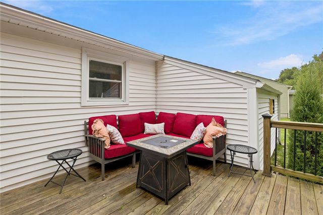 248 Knollwood Drive, Woonsocket, RI 02895