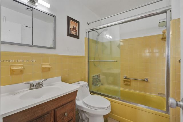 13105 Ixora Court 319, North Miami, FL 33181