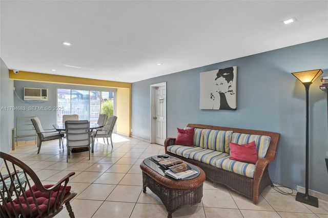 13105 Ixora Court 319, North Miami, FL 33181