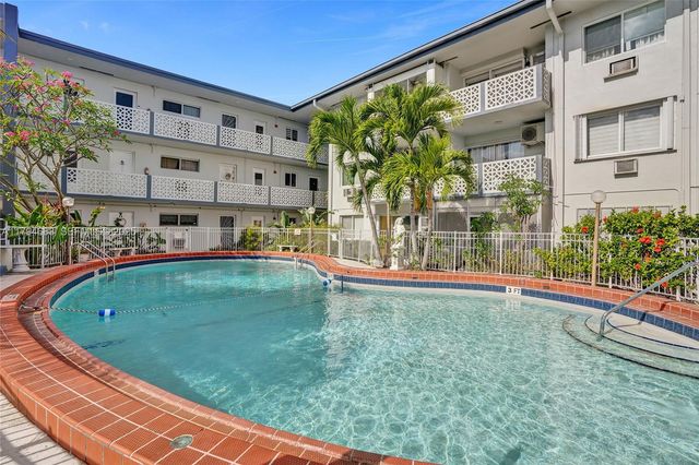 13105 Ixora Court 319, North Miami, FL 33181