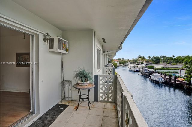 13105 Ixora Court 319, North Miami, FL 33181