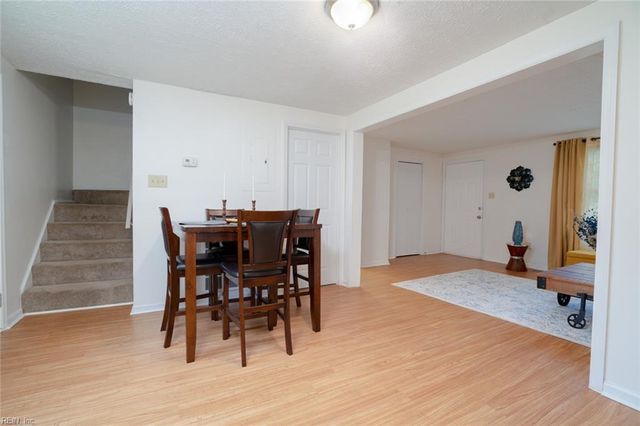 327 Settlers Landing RD, Hampton, VA 23669