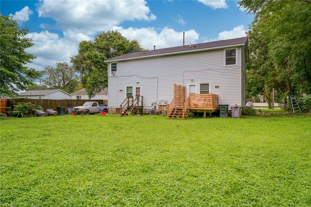 327 Settlers Landing RD, Hampton, VA 23669