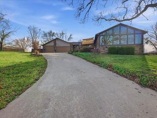 1504 Carey Drive, Grove, OK 74344