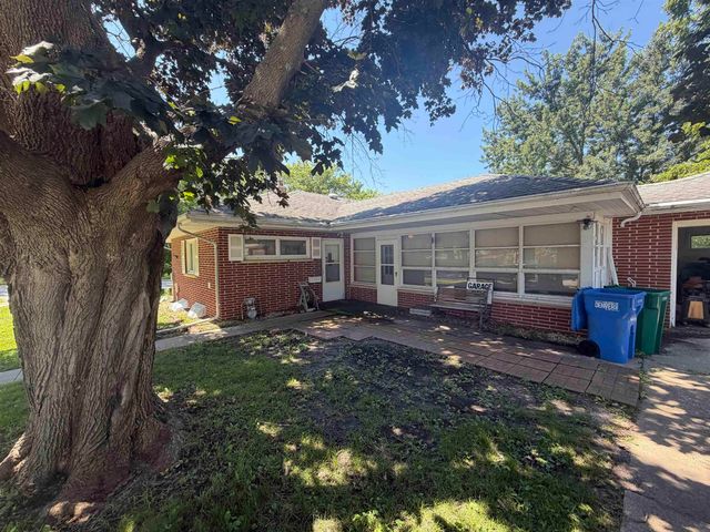 540 E Eagle Street, Denver, IA 50622