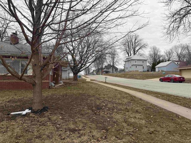 540 E Eagle Street, Denver, IA 50622