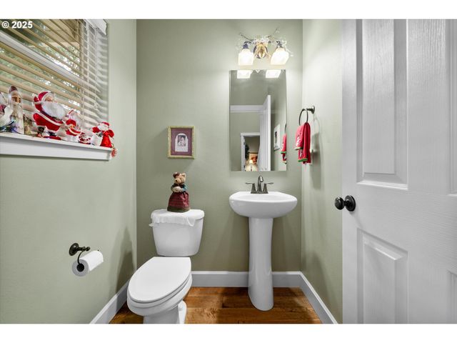 21281 BELLFLOWER Pl, Bend, OR 97702